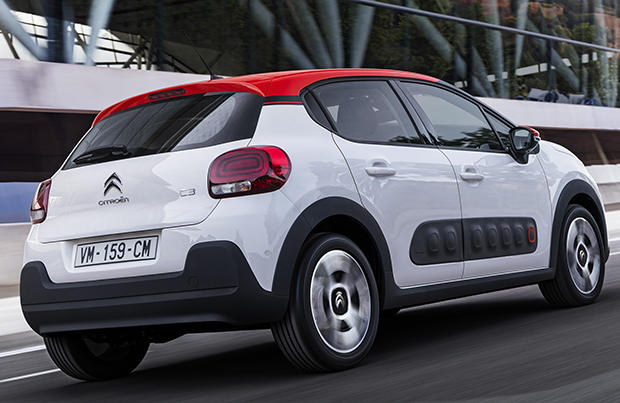 Nuova Citroen C3: airbump e colori vivaci