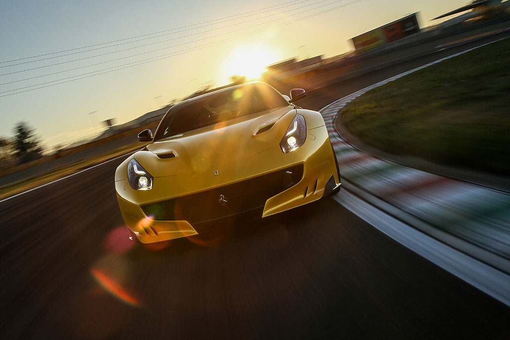 Inforicambi-Ferrari-F12TDF