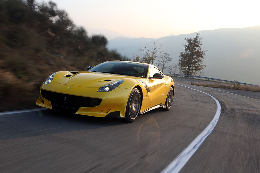 Inforicambi-Ferrari-F12TDF