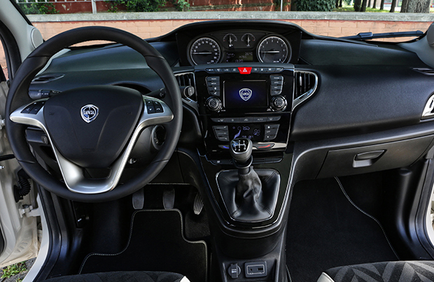Lancia Ypsilon Mya