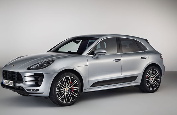 Porsche Macan Turbo pacchetto Performance