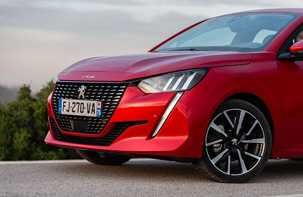 Nuova Peugeot 208