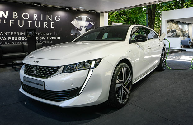Nuova Peugeot 508 SW Plug-In Hybrid