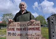 Vedovo di 90 anni cerca moglie. Dopo 70 di matrimonio non vuole restare solo