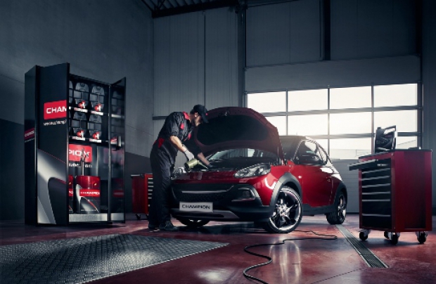 Da Champion il nuovo olio motore conforme al BMW Longlife-12