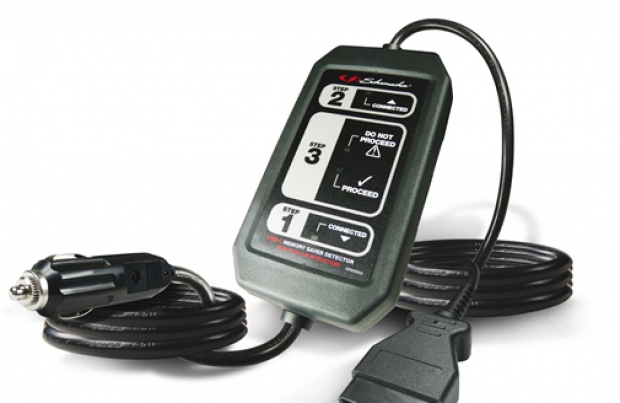 Batteria auto, c’è lo strumento salvamemoria di Intec