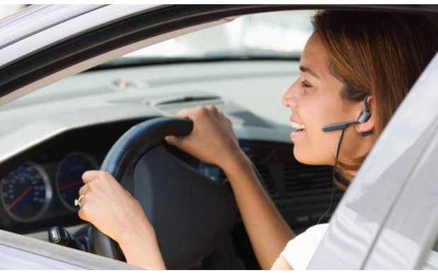 inforicambi-divieto-auricolare-inauto2-5