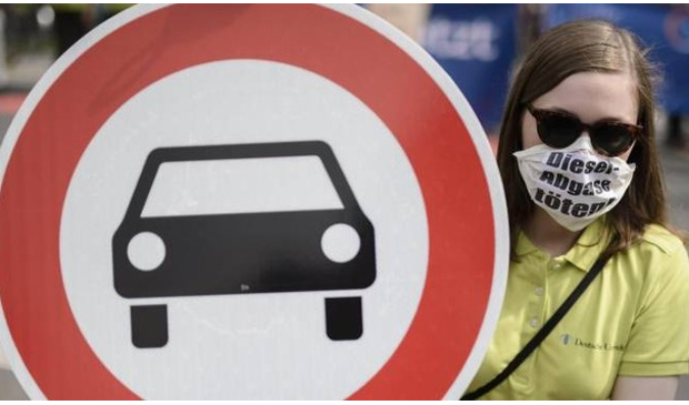 Test-tortura su cavie umane: Daimler e Bmw si difendono.