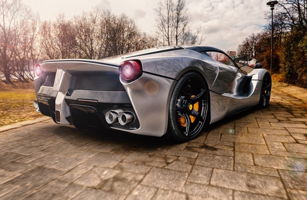 Supercar dei Vip, ma quanto mi costi!