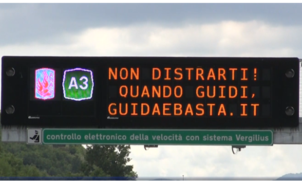 Quando guidi, guida e basta!