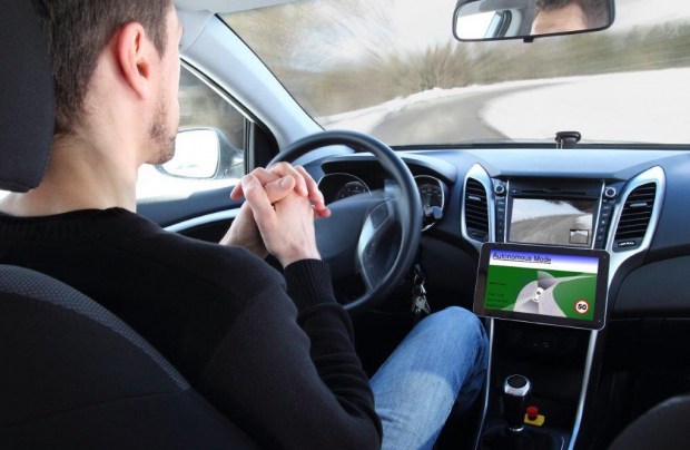 Auto a guida autonoma, il futuro è dietro l’angolo