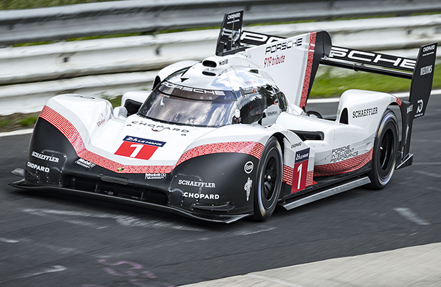 Record sul circuito del Nurburgring per la Porsche 919 Hybrid Evo