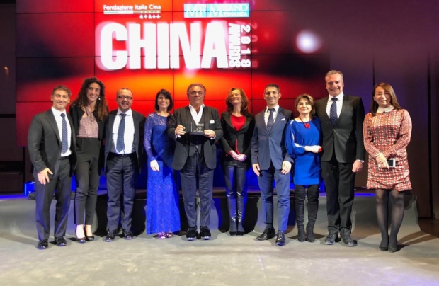 giorgiogirondichairmanoftheufifiltersgroupreceivetheviadellasetaaward_0-5