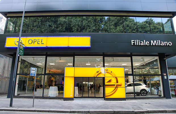 Opel inaugura la sua nuova filiale a Milano