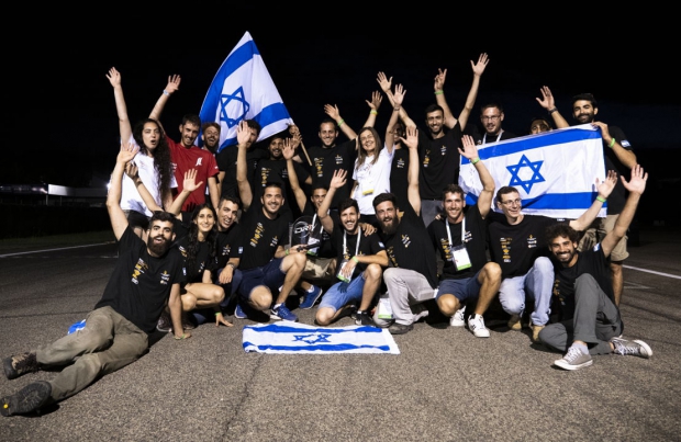Ad un gruppo di studenti israeliani  va il premio “DRiV The Future”