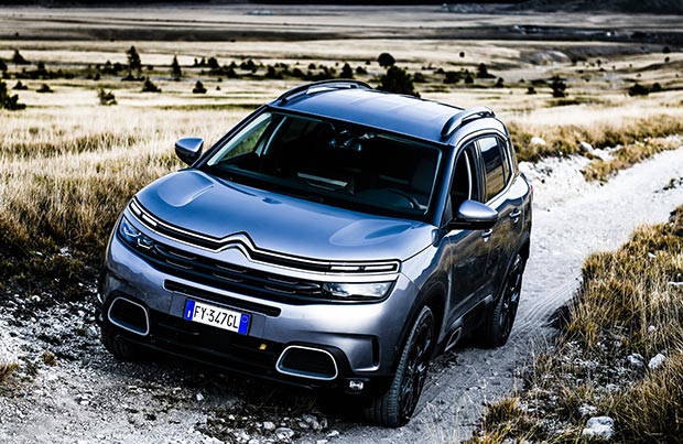 Nuovo Citroen SUV C5 Aircross Hybrid