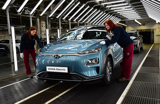 Hyundai riduce i tempi di consegna della KONA Electric