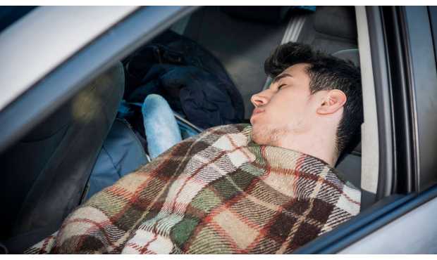 Dormire in auto è illegale ?