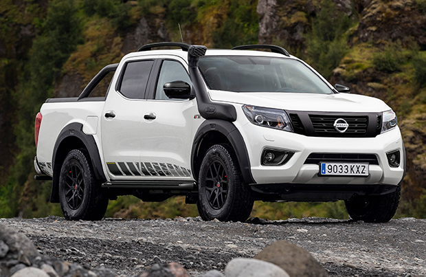 Nissan Navarra Off Roader AT32