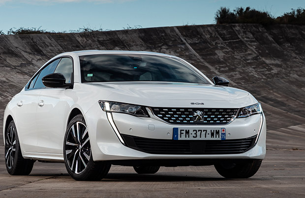 Peugeot 308 e 508 Hybrid : si illuminano!