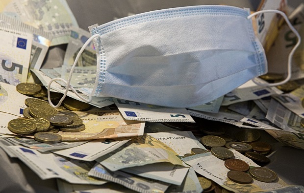 Meno veicoli in strada, più risparmio per l’RC auto.