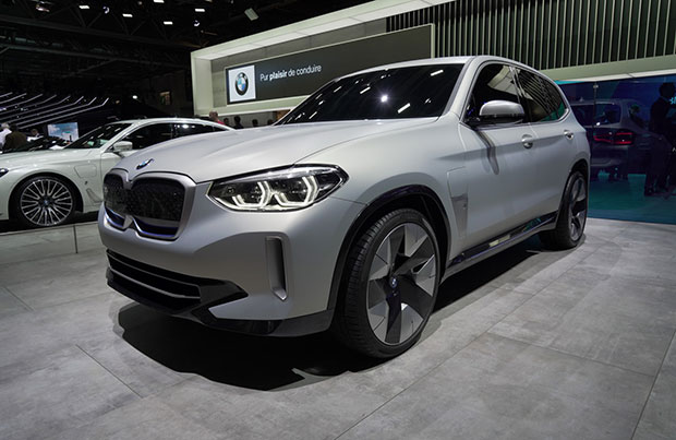 Pronta al debutto la nuova BMW iX3