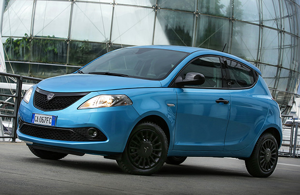 Nuova Lancia Ypsilon Hybrid Ecochic