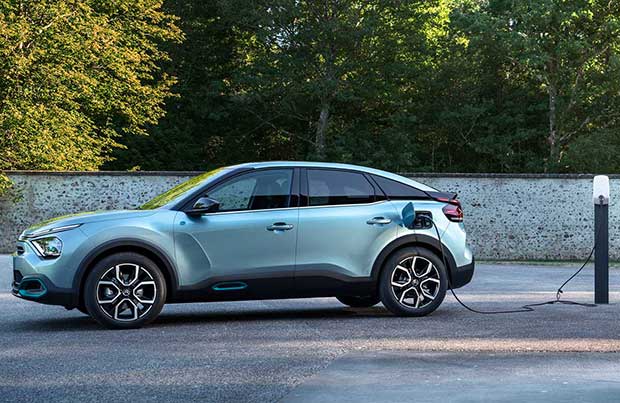 Citroen e-C4 la berlina elettrica