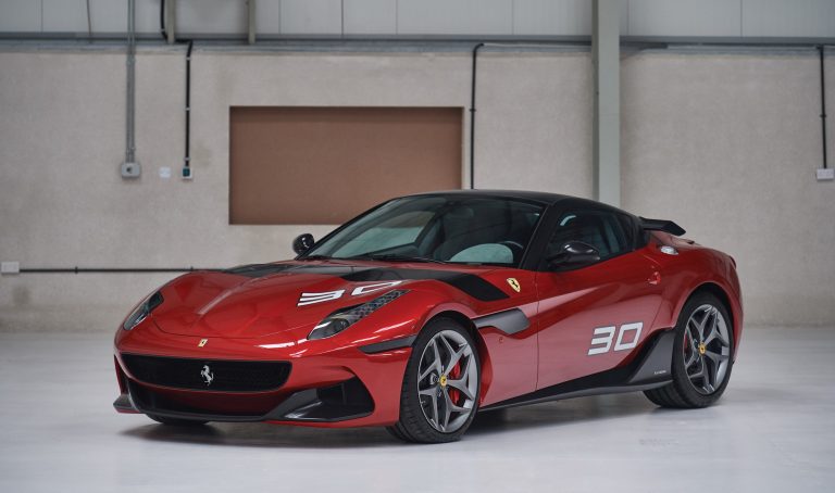 Ferrari SP30 all’asta