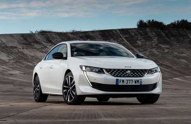 Peugeot 508 Hybrid è sinonimo di grande efficienza e qualità