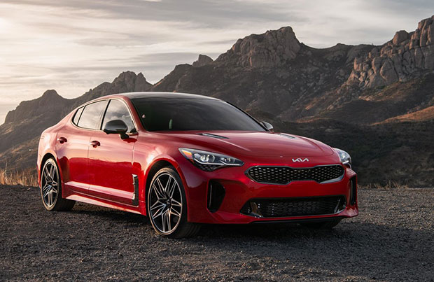 Kia Stinger 2021 si presenta con un look aggressivo