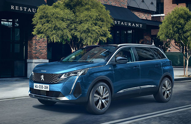 Nuova Peugeot 5008 2021