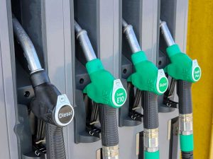 Caro benzina - Prezzi della benzina e diesel