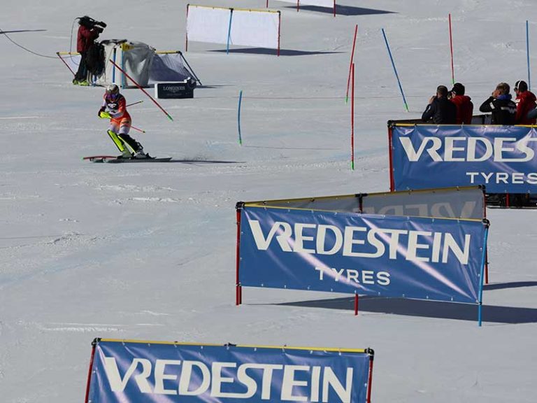 Pneumatici invernali e all-season: Apollo Tyres sponsorizza la Coppa del Mondo di Sci Alpino