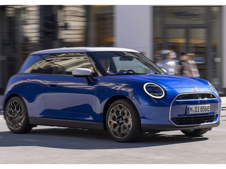 MINI Cooper SE: il go-kart feeling si elettrifica