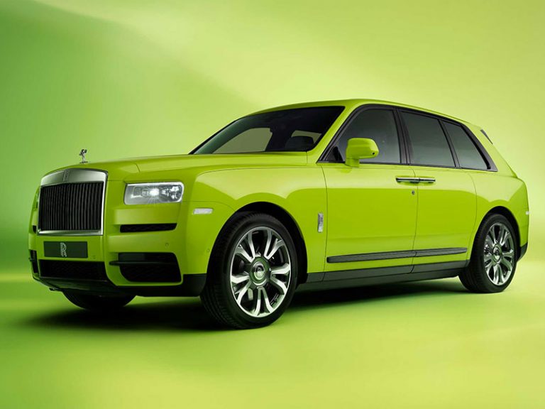 Rolls-Royce Cullinan Black Badge Inspired by Fashion