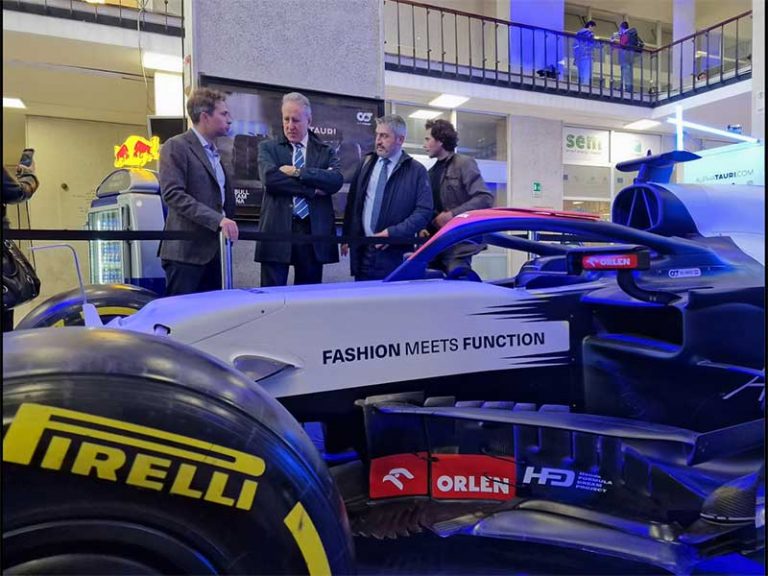 La Scuderia Alpha Tauri svela agli studenti della Federico II il suo lavoro in Formula 1