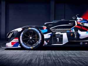 House of BMW - BMW M Hybrid V8