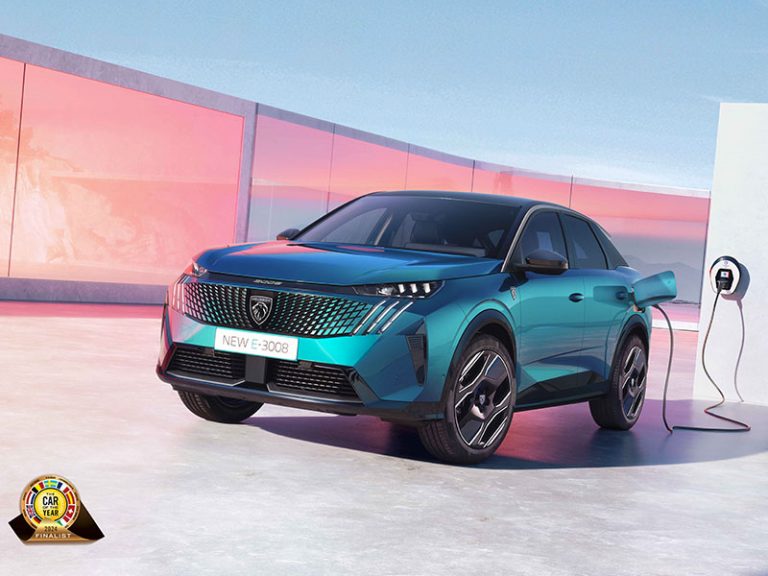 Peugeot E-3008: tra le finaliste di Auto dell’Anno 2024