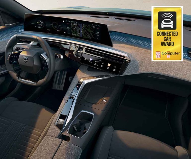 Peugeot Panoramic i-Cockpit vince il Connected Car Award 2023