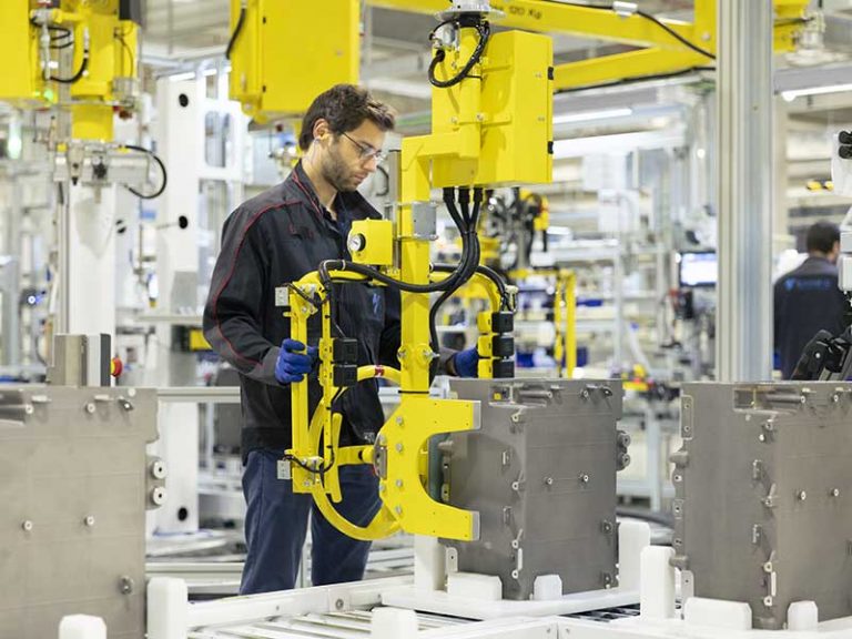 Idrogeno: inaugurata la prima gigafactory SymphonHy in Francia