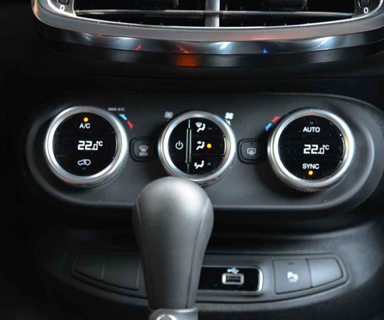 Come capire se il sistema di climatizzazione della tua auto ha problemi