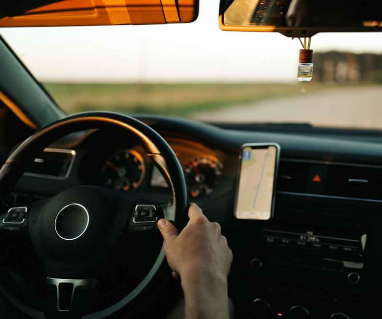 Auto ibrida o elettrica: quale scegliere?