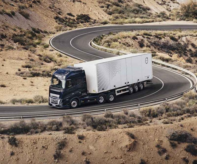 Volvo FH16: nuovo motore da 17 litri e 780 cavalli