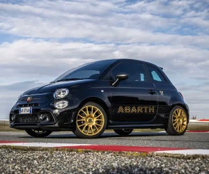 Nuova Abarth 695 75° Anniversario