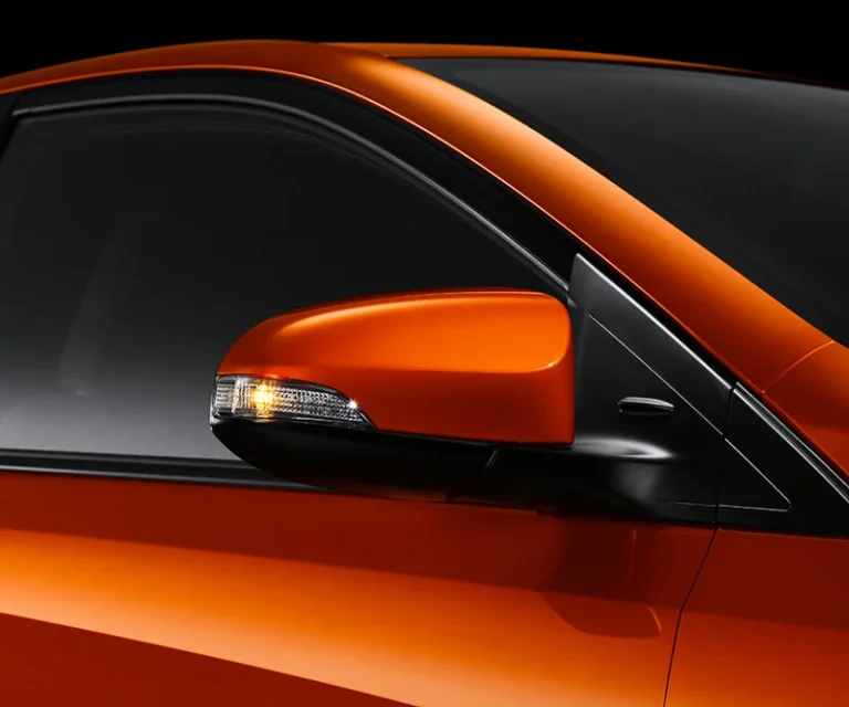 Amotive amplia lo stock di ricambi originali di carrozzeria