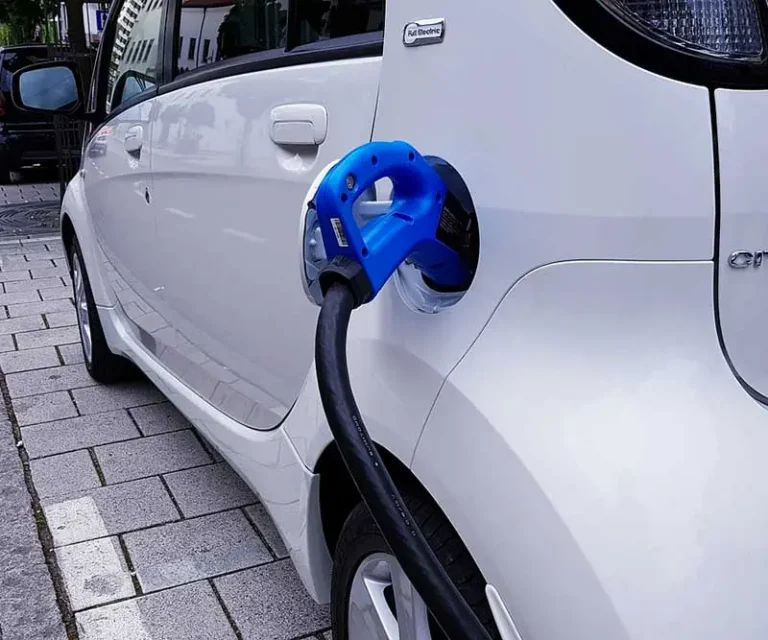 Incentivi auto elettriche: tutto esaurito in poche ore