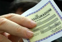 Gli irriducibili della strada: in Italia boom di ultraottantenni al volante RC auto, dove costa di più? Vediamo i casi di Milano e Napoli