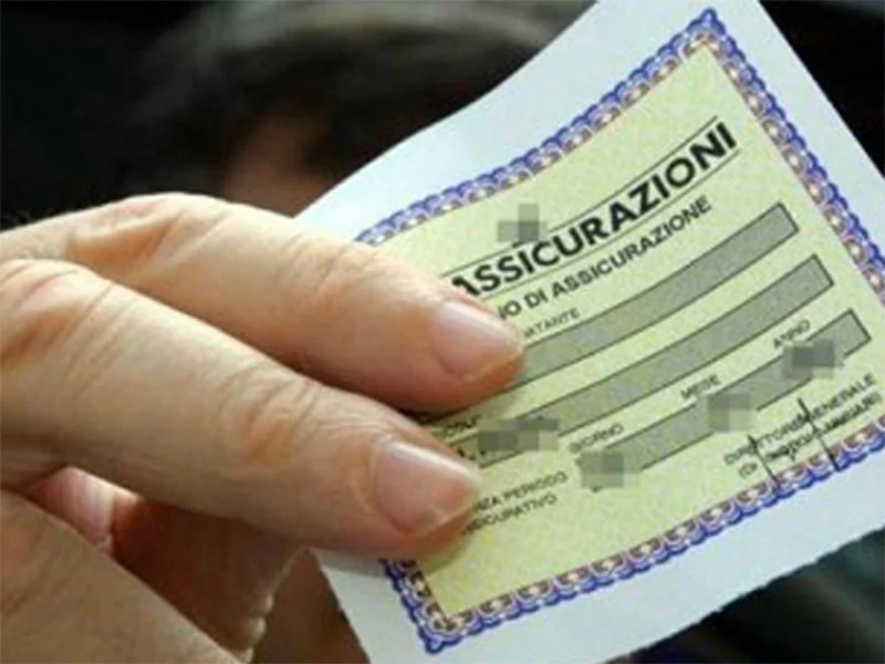 RC auto, dove costa di più? Vediamo i casi di Milano e Napoli