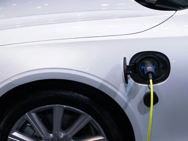 Auto elettriche: cresce la domanda in Italia, anche per l’usato